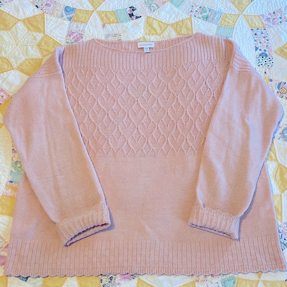 Wool linen sweater with hearts